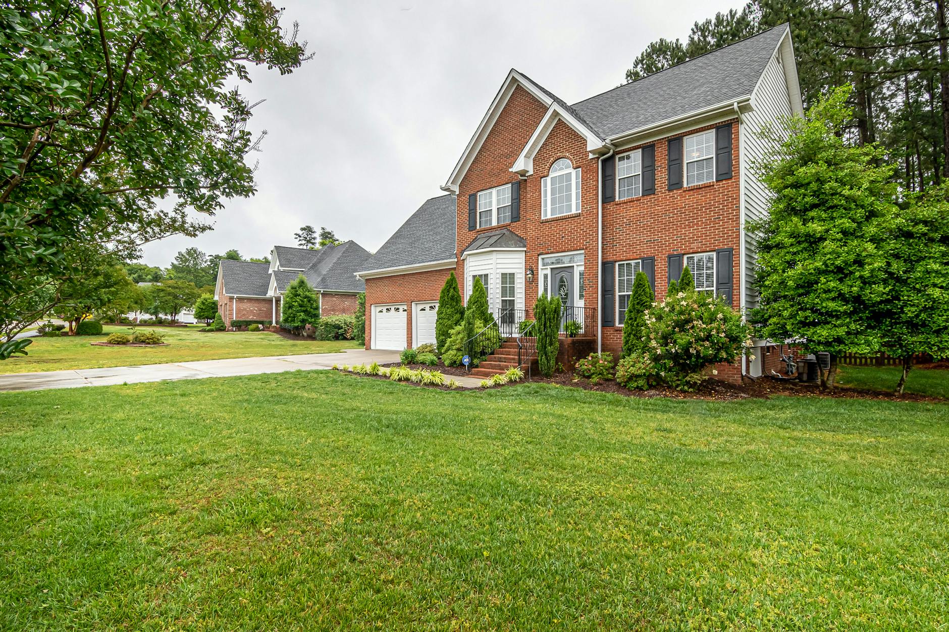 Selling Your Home FSBO in 2025: Why an Attorney Is Your MVP